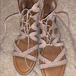 lace up sandals